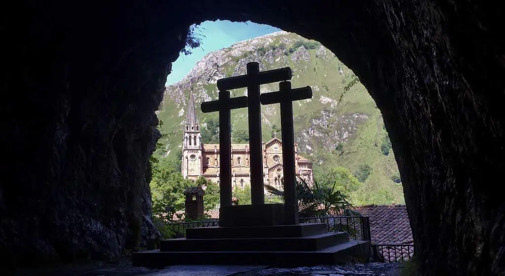 De Cangas de Onís a Covadonga